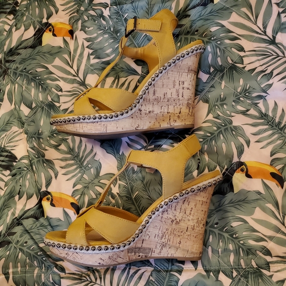 Yellow Cork Heels - Picture 3 of 5